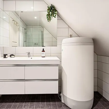 Heimby Homes - Large Penthouse In Skuteviken 公寓